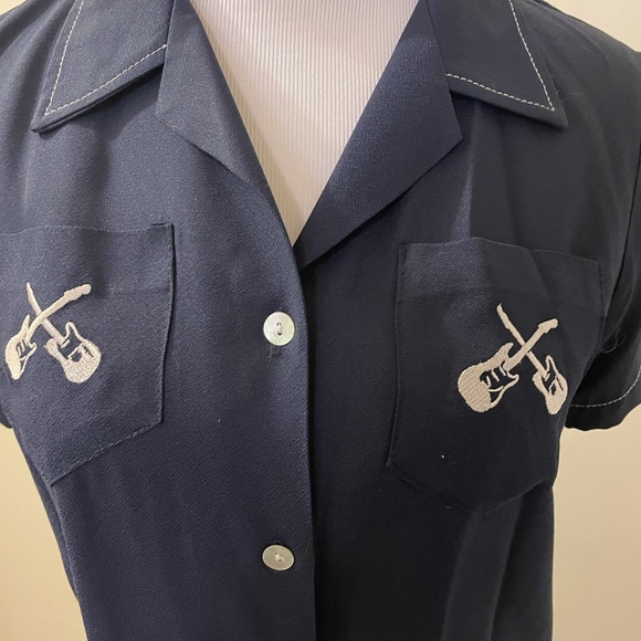 Fender short sleeve button up shirt - Picture 2 of 7